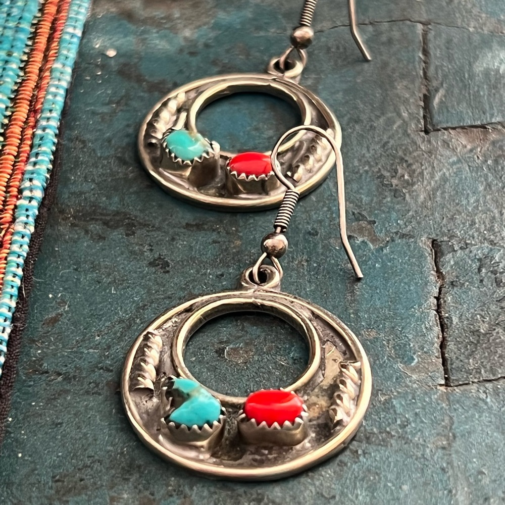 Vintage Native American Sterling Silver Turquoise Earrings - Picture 4 of 6